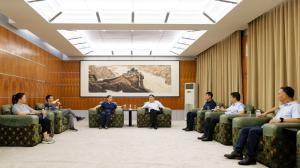 江苏新越集团与米兰网页版集团座谈交流